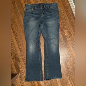 Lucky brand jeans. Size 8. Used like new. Flare at the bottom.